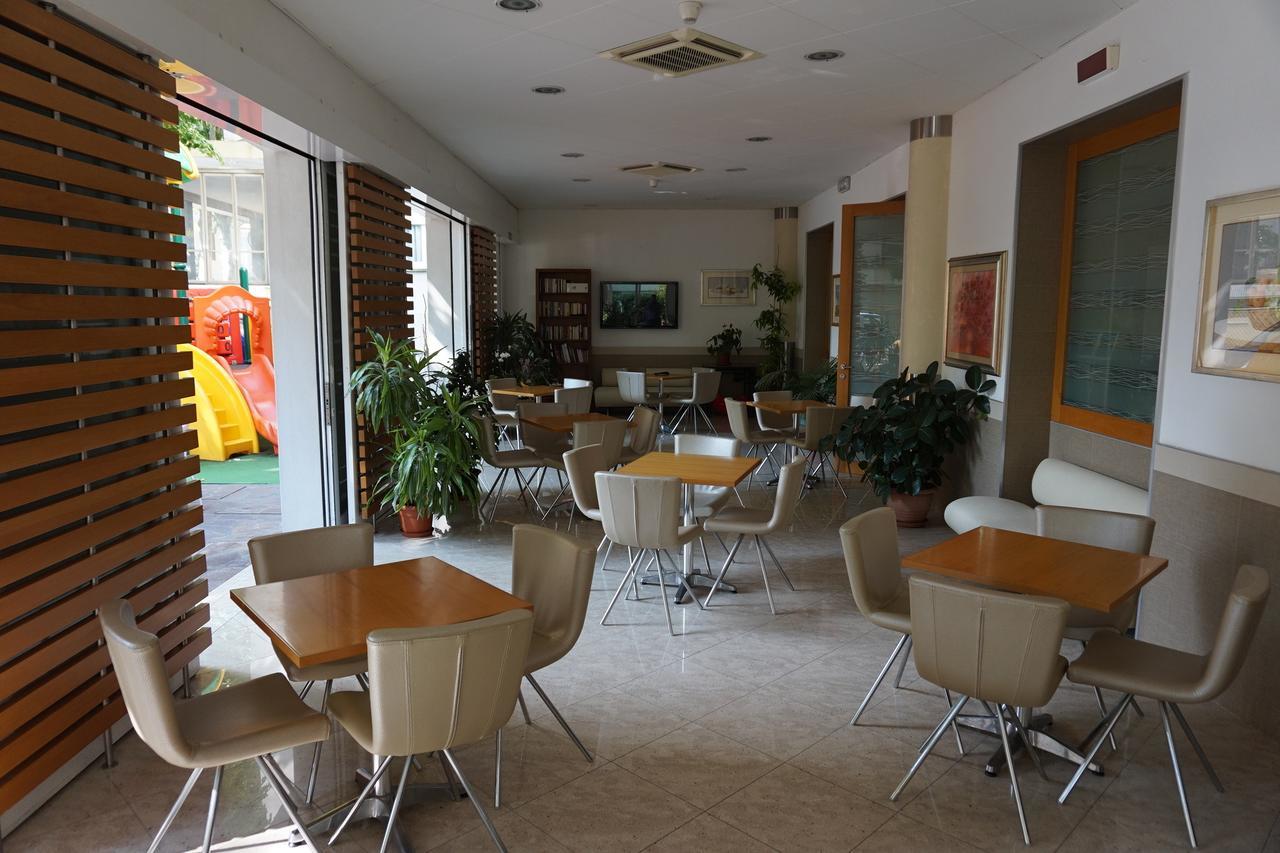 Hotel Angelus Rimini Ngoại thất bức ảnh