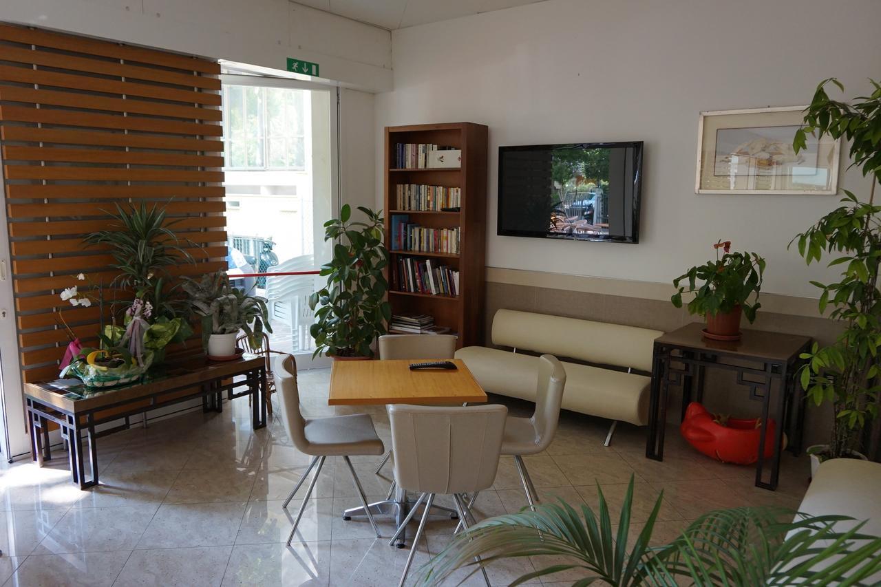 Hotel Angelus Rimini Ngoại thất bức ảnh