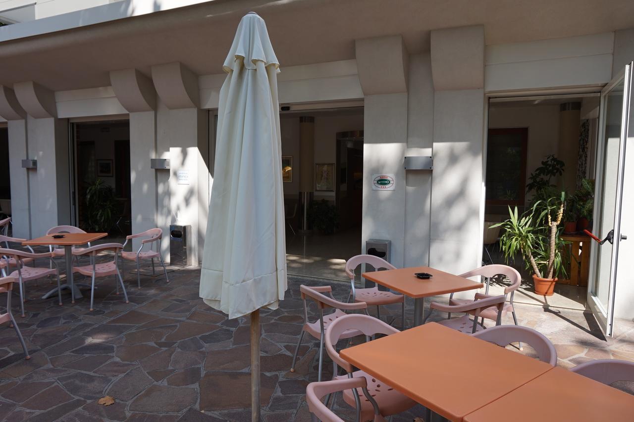 Hotel Angelus Rimini Ngoại thất bức ảnh