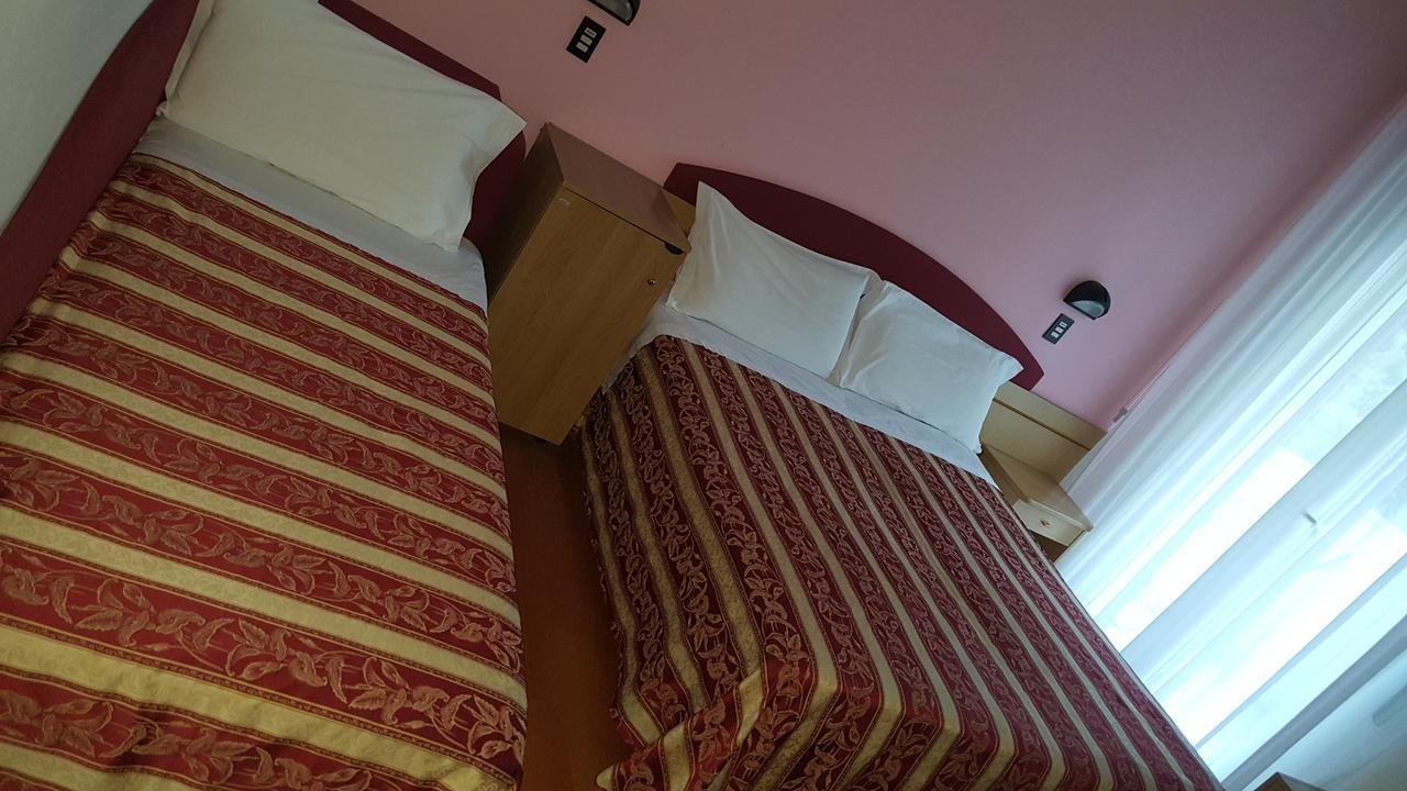 Hotel Angelus Rimini Ngoại thất bức ảnh