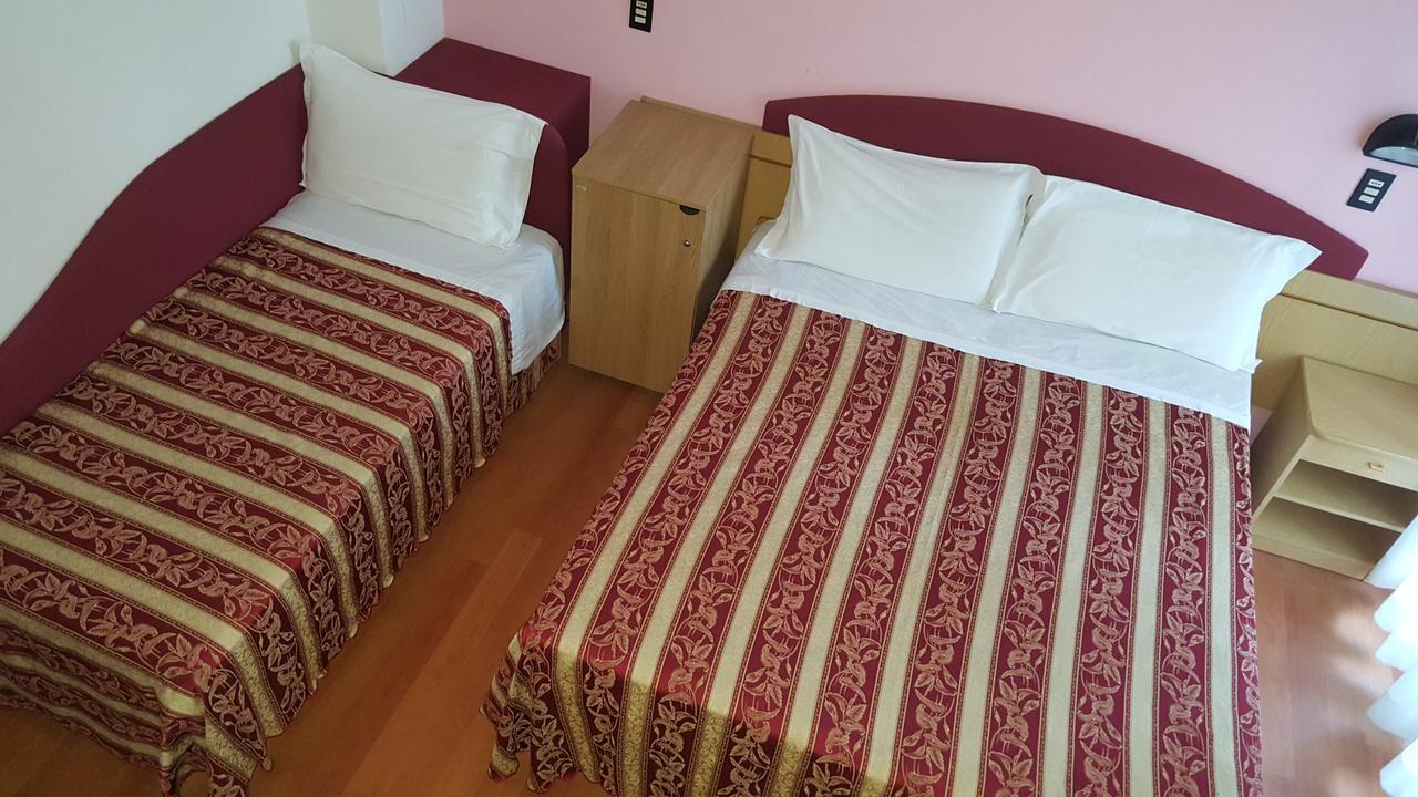 Hotel Angelus Rimini Ngoại thất bức ảnh