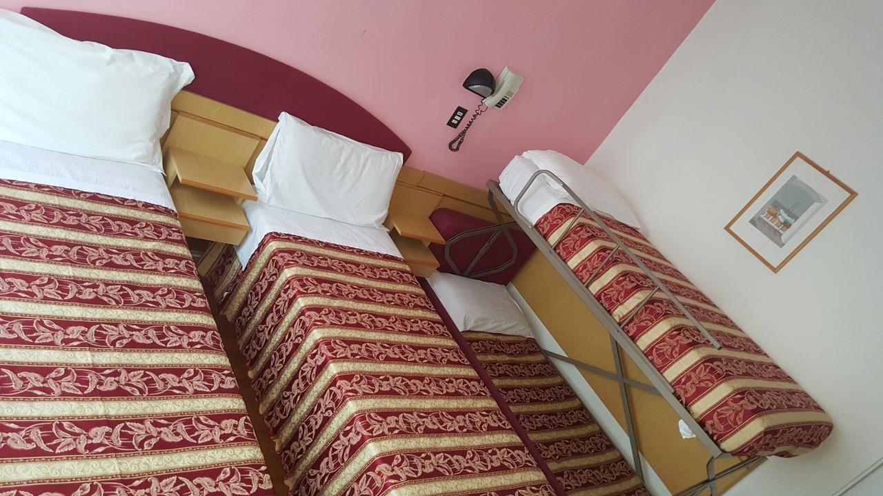 Hotel Angelus Rimini Ngoại thất bức ảnh